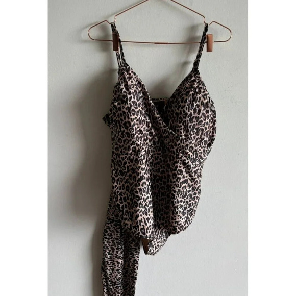 H&M Womens Leopard Shaping One Piece Swimsuit Bathingsuit Swimwear Brown Sz XL - Picture 4 of 8